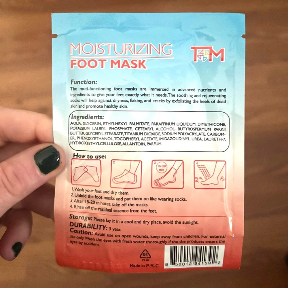 💥 FREE w/ Purchase: Moisturizing Foot Mask